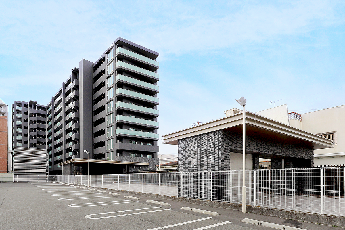 PIAZZA COURT 南八木